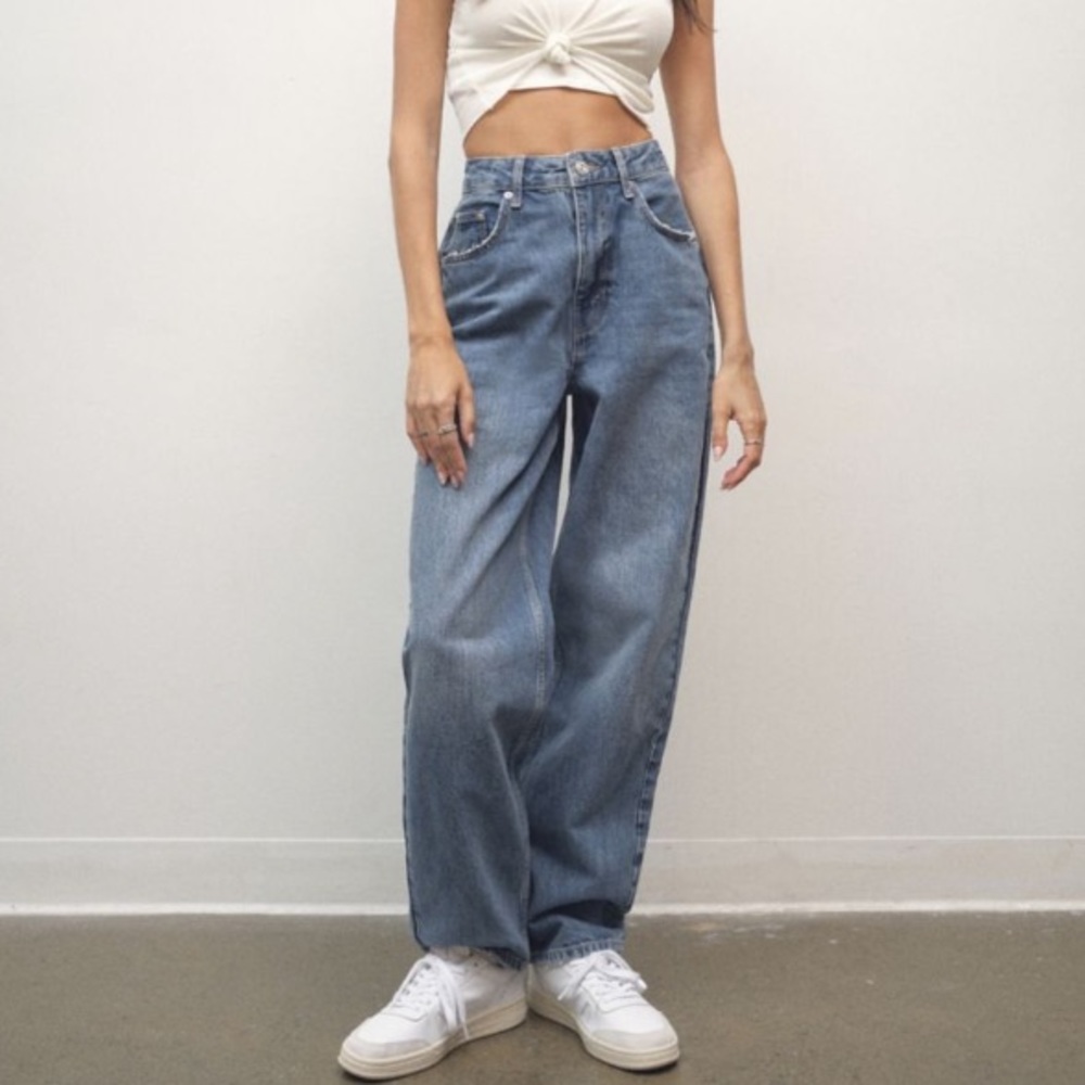 NWT BDG HIGH WAIST BAGGY JEAN- TINTED DENIM